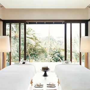 Villa avec Piscine à 2 Chambres à Coucher